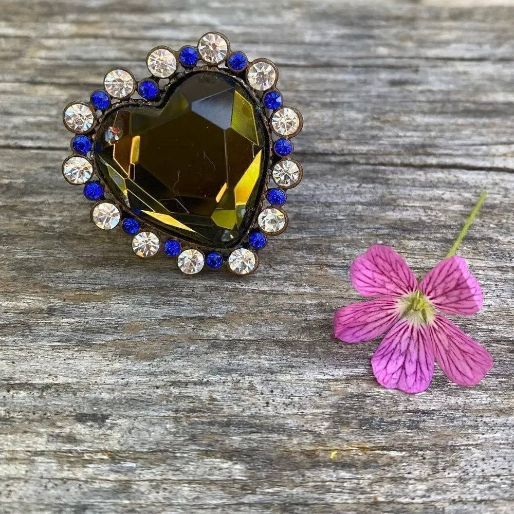 Betsey Johnson In The Navy Khaki Green Olive & Blue Crystal Heart Ring Size7 EUC